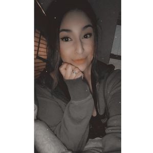 Meet your Posher, Monique